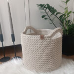 Vysoký háčkovaný koš kulatý s uchy 36x37cm
